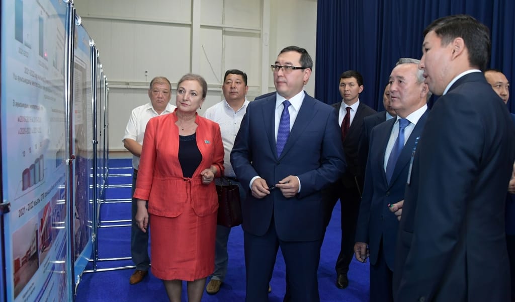 АЛМАТЫ ОБЛЫСЫНЫҢ ӘКІМІ ІЛЕ АУДАНЫ ЖҰРТШЫЛЫҒЫМЕН ЖҮЗДЕСТІ