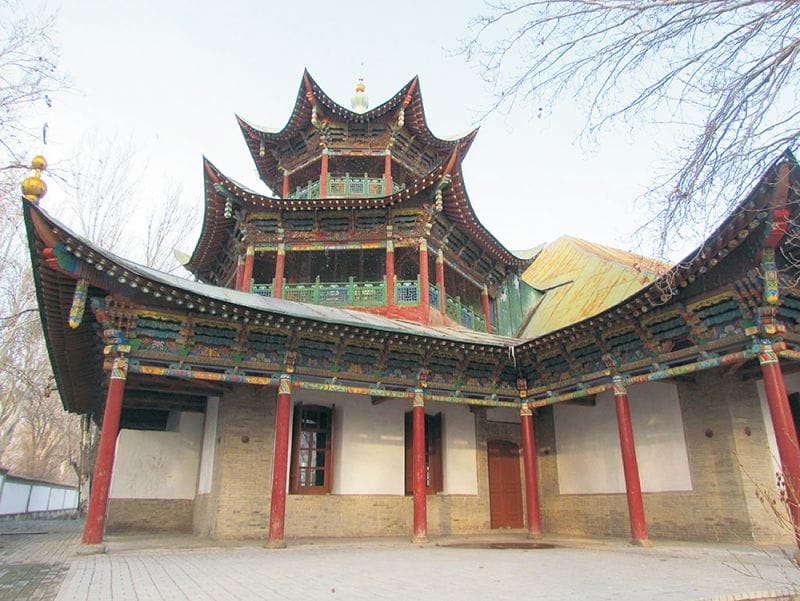 Шегесіз мешіт сыр шертеді