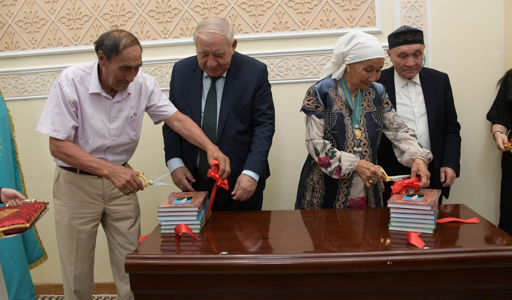 ӘКЕ АМАНАТЫНА АДАЛДЫҚ