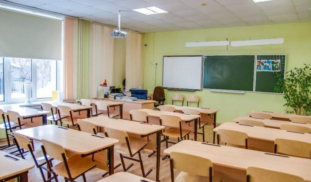 Мектепке есімі берілсе...