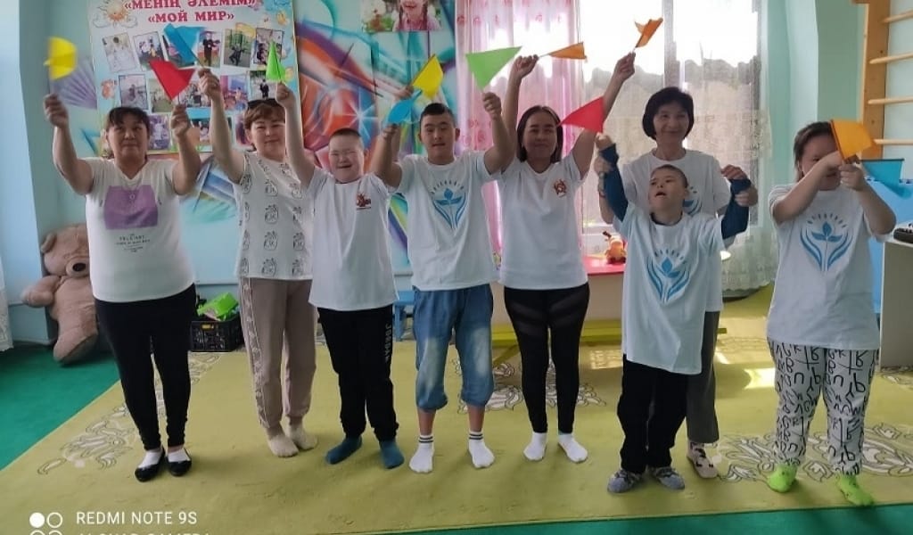 ҚОНАЕВТЫҢ "АЛТЫН БАЛАЛАРЫ". АТА-АНА АРМАНЫ. ӘЛЕМІ БӨЛЕК ОРТАЛЫҚ