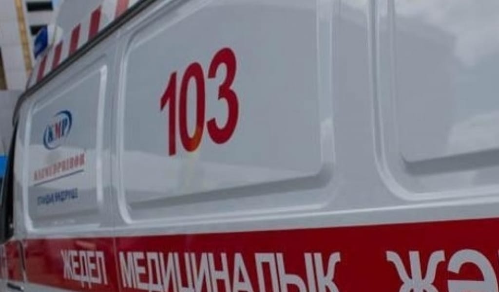 ЕСІК ҚАЛАСЫНДАҒЫ АТЫС: ОҚ ТИГЕН 18 ЖАСТАҒЫ ЖІГІТ АУРУХАНАДА КӨЗ ЖҰМДЫ