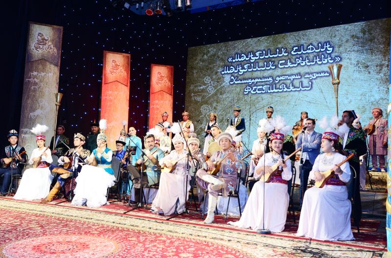 Өнері бірдің өзегі бір