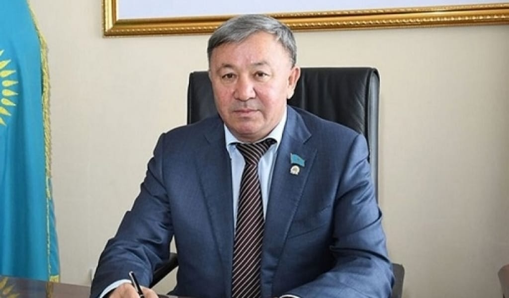 СЕНАТ ДЕПУТАТЫ ЖЕТІСУҒА КЕЛІП, ХАЛЫҚТЫҢ ТАЛАП-ТІЛЕГІН ТЫҢДАДЫ