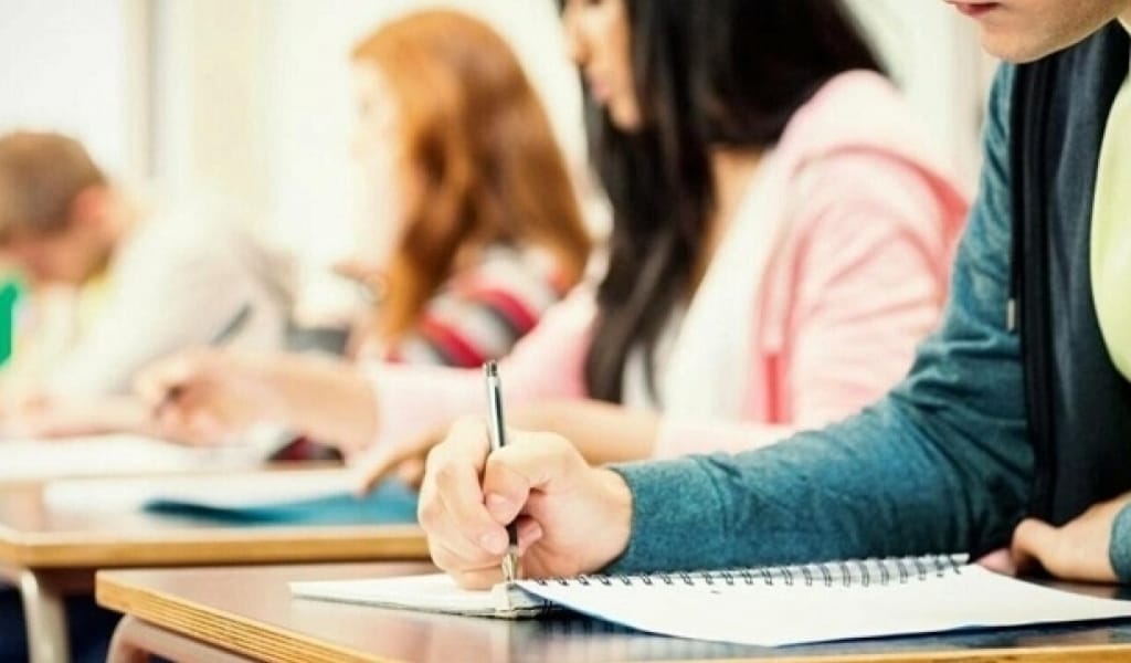 ЖЕТІСУ ОБЛЫСЫ ӘКІМІНІҢ БІЛІМ БЕРУ ГРАНТЫНА ҚҰЖАТ ҚАБЫЛДАНАДЫ