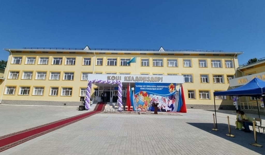 ҚЫТАЙМЕН ШЕКАРАЛАС ӨҢІРДЕ ЖАҢА МЕКТЕПТІҢ АШЫЛУ САЛТАНАТЫ ӨТТІ