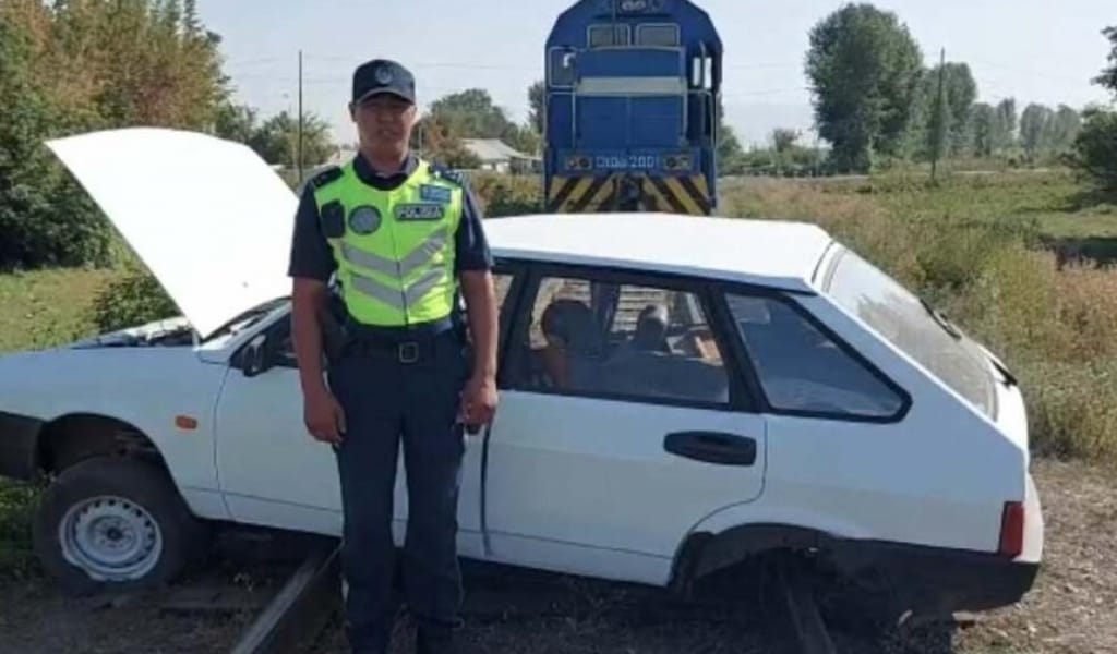 ТАЛДЫҚОРҒАН МАҢЫНДА ПОЙЫЗ БЕН АВТОКӨЛІК СОҚТЫҒЫСТЫ - ПОЛИЦИЯ