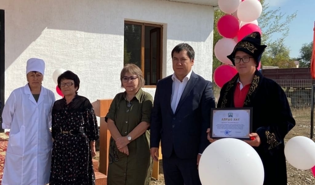 АҚСУ АУДАНЫНДА ЖЕКЕ ҚОЖАЛЫҚ ИЕСІ МЕДИЦИНАЛЫҚ ОРТАЛЫҚ САЛЫП БЕРДІ