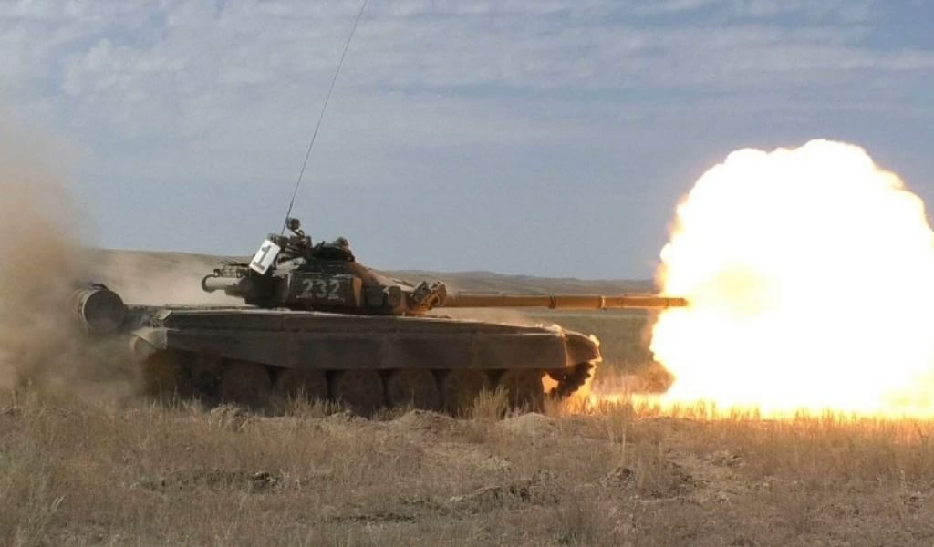 САРЫӨЗЕКТІҢ ТАНКИСТЕР БАТАЛЬОНЫ ТҮНГІ УАҚЫТТА ОҚ АТЫП ЖАТТЫҚТЫ