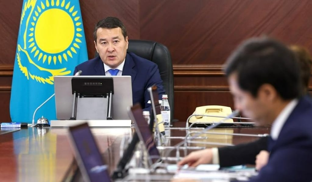 РЕСЕЙДЕН КЕЛГЕНДЕРДІҢ САНЫ КҮРТ ӨСТІ. ҮКІМЕТ ҚАНДАЙ ШАРА ҚАБЫЛДАМАҚ?