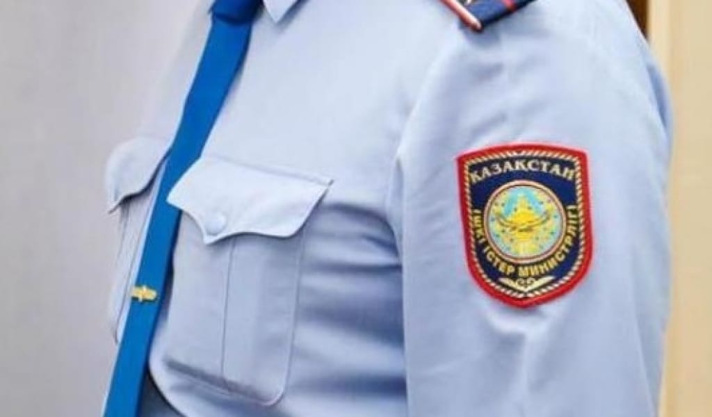 ЕҢБЕКШІҚАЗАҚ АУДАНЫНДА ЖОЛ БОЙЫНАН ЕР АДАМНЫҢ МҮРДЕСІ ТАБЫЛДЫ