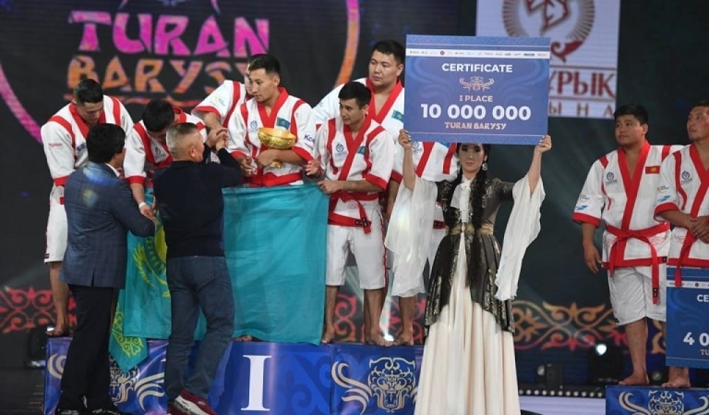 ТҮРКІСТАНДА ҚАЗАҚ КҮРЕСІНЕН АЗИЯ КУБОГЫ АЯҚТАЛДЫ. "TURAN BARYSY" КІМ?