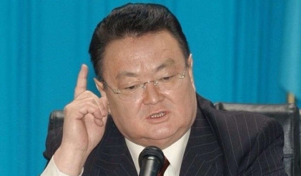 ШЕЛЕК АУЫЛЫНДА ЗАМАНБЕК НҰРҚАДІЛОВТІҢ ЕСІМІ ДӘРІПТЕЛДІ. АШЫҚ ТУРНИР