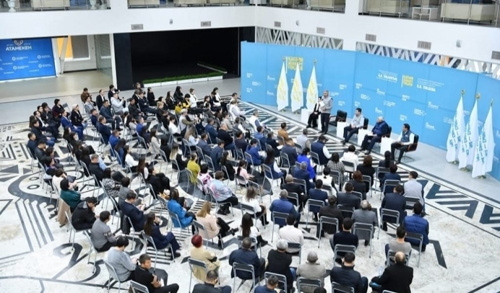 ТОҚАЕВ БАҒДАРЛАМАСЫ: АУЫЛ ТҰРҒЫНДАРЫНЫҢ ТАБЫСЫН АРТТЫРУҒА ТРИЛЛИОН ТЕҢГЕ БӨЛУ КӨЗДЕЛУДЕ