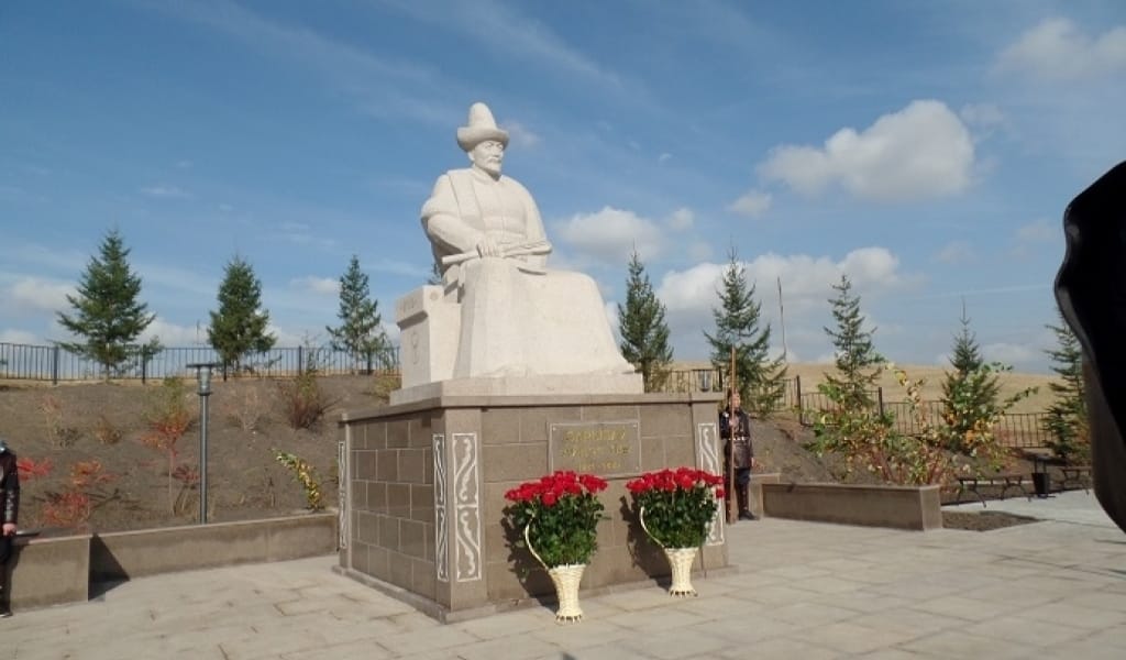 ЖАМБЫЛ АУДАНЫНДА САРЫБАЙ БИДІҢ 200 ЖЫЛДЫҒЫ ТОЙЛАНЫП, САЯБАҚ АШЫЛДЫ