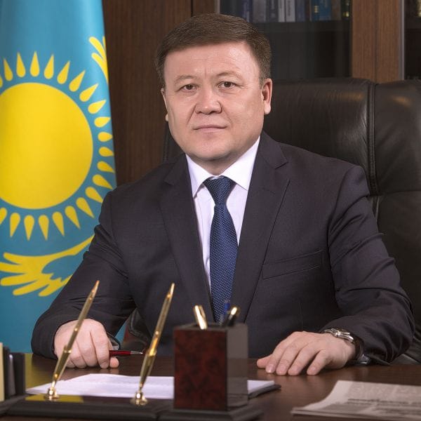 Ғарышкер қанаттанған білім ордасы