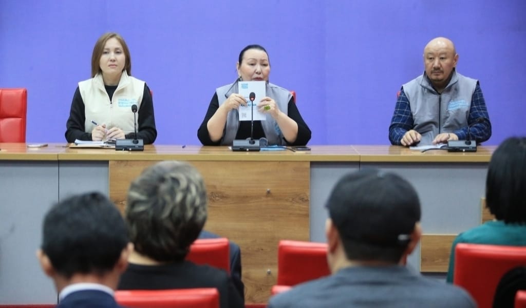 ТОҚАЕВТЫҢ СЕНІМДІ ӨКІЛДЕРІ ЖУРНАЛИСТЕР ҮЙІНДЕ КЕЗДЕСУ ӨТКІЗДІ