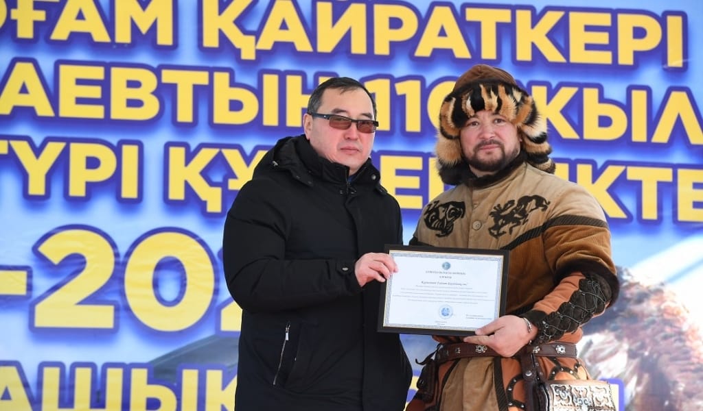 ҚАР – АППАҚ, БҮРКІТ – ҚАРА, ТҮЛКІ – ҚЫЗЫЛ: ҚОНАЕВТА ҚҰСБЕГІЛЕР САЙЫСҚА ТҮСТІ