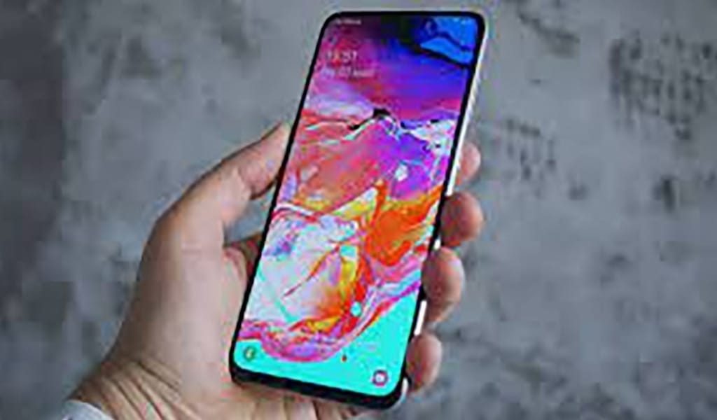 "АДАМ ЭНЕРГИЯСЫНЫҢ 50 ПАЙЫЗЫН ӨЗІНЕ ТАРТАДЫ": ҰЯЛЫ ТЕЛЕФОННЫҢ ЗИЯНЫ