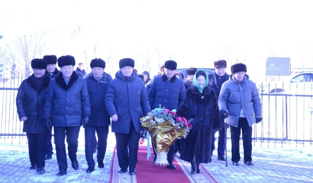 БАҚАНАСТА ДІНМҰХАМЕД ҚОНАЕВТЫҢ РУХЫНА ҚҰРАН ОҚЫЛЫП, АС ТАРАТЫЛДЫ