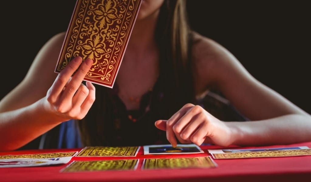 "МАСҚАРА!". АҢҚАУ ЕЛГЕ АРАМЗА БАЛГЕР