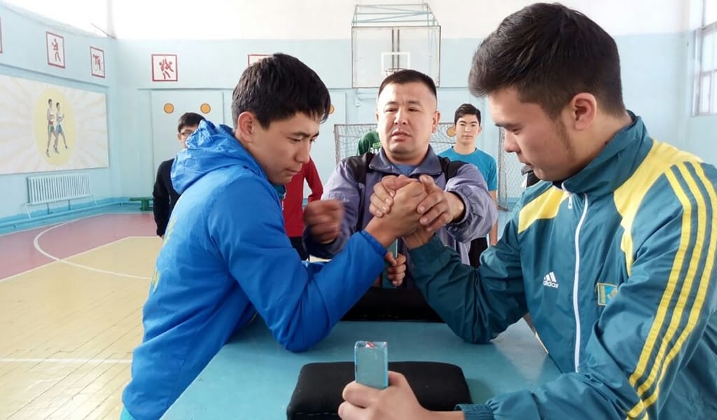 БІЛЕКТІЛЕР БӘСЕКЕСІ