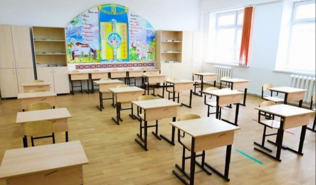 СЫБАЙЛАС ЖЕМҚОРЛАРДЫҢ ҚАРАЖАТЫНА МЕКТЕП САЛЫНАДЫ