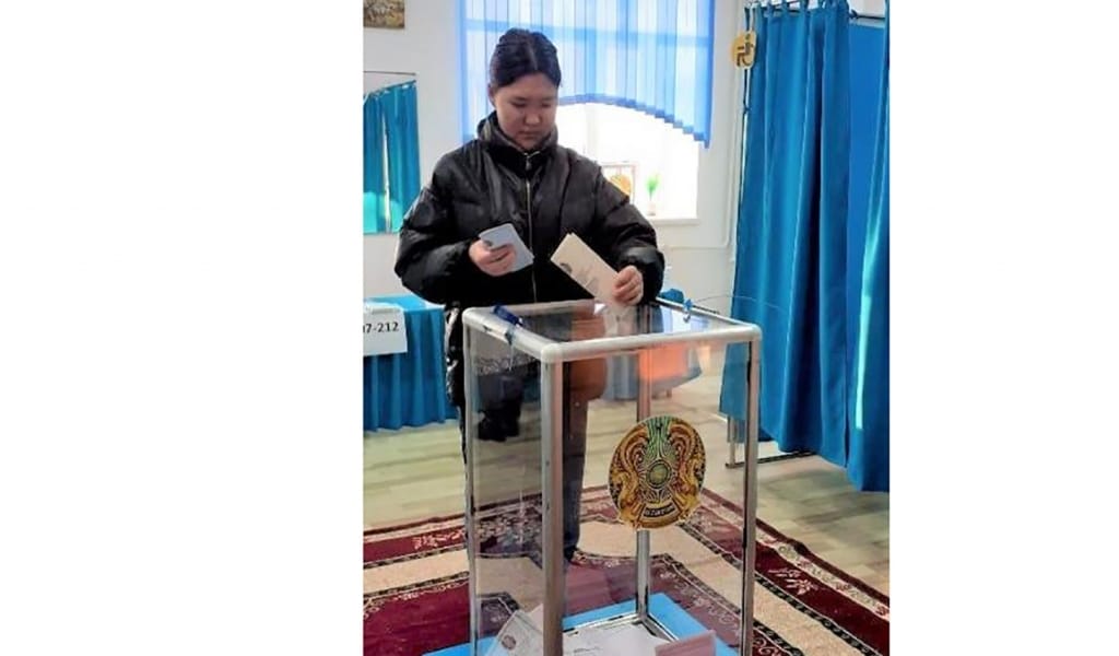 ЖАС ТА, ЖАСАМЫС ТА САЙЛАУДА БЕЛСЕНДІ