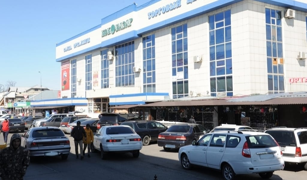 БАЗАРДАҒЫ АВТОТҰРАҚ ТҰРҒЫНДАРДЫ ТҰРАЛАТЫП БІТТІ