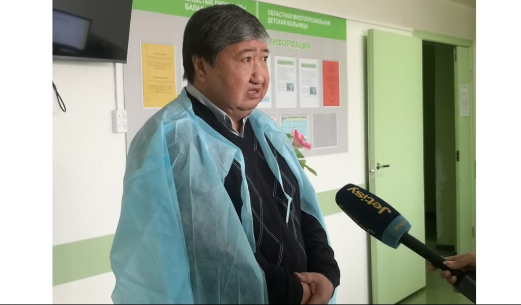 Тәжірибелі хирург 3 балаға тегін ота жасады