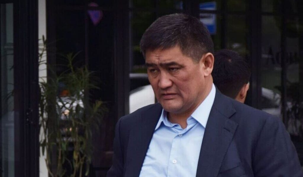 "Қырғызстанмен мемлекеттік шекарадан өтуі мүмкін жерді іздеп жатыр": Күдебаевқа қатысты ҰҚК тың мәлімет таратты