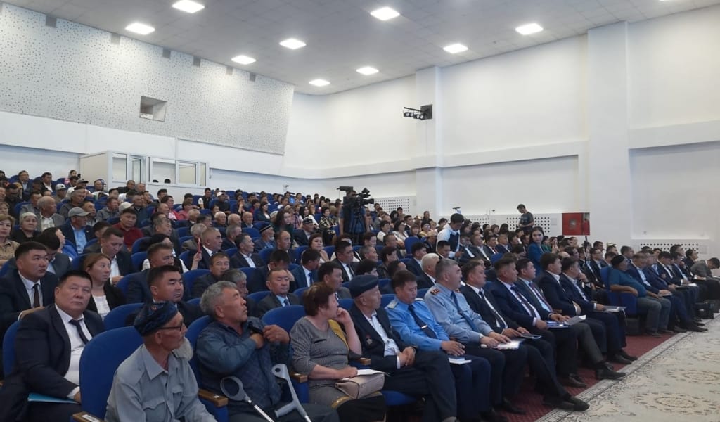 "Бұрынғы қателігімізді қайталамайық": Исабаев қыруар қаржыға жасалған жолдарды қадағалауға қоғам құқылы екенін айтты