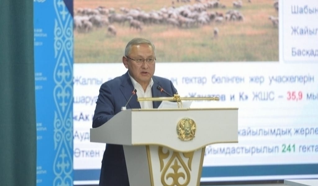 "Ешқандай әңгіме жоқ": Бейбіт Исабаев өзін Талдықорған қаласының әкімімен "шекісіп қалды" деген ақпаратқа қатысты пікір білдірді