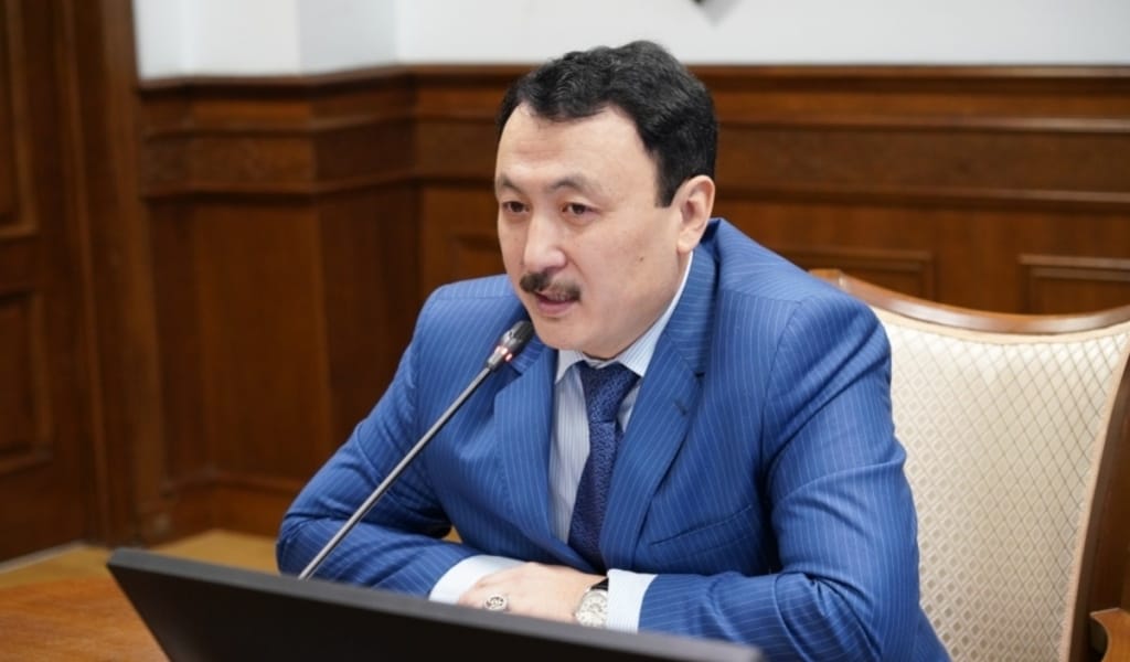 "Отписка жасауды қашан тоқтатасыздар?": Депутат "тыңдамайтын" үкіметті сынға алды