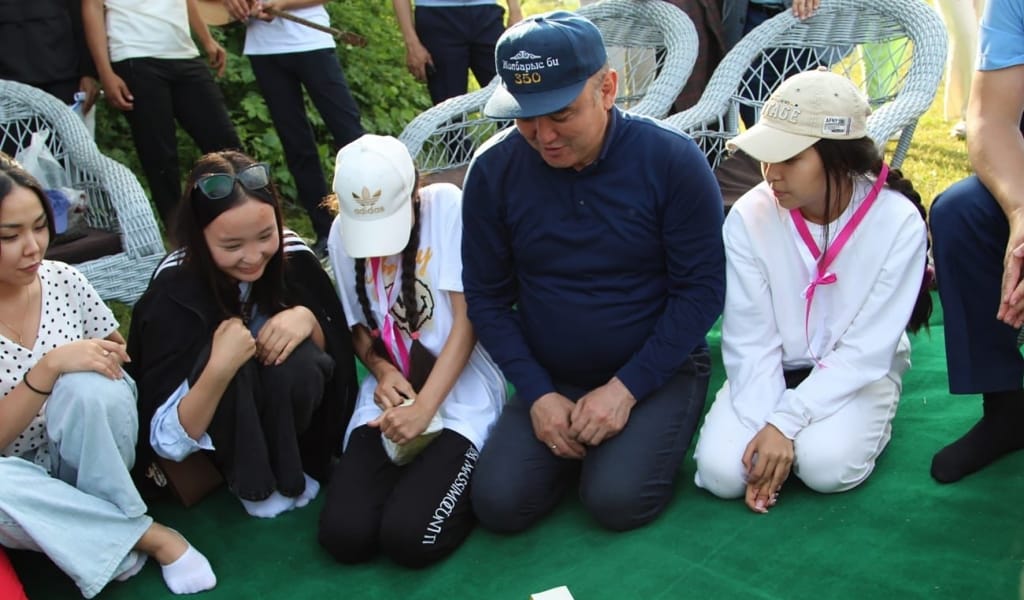 Көксу ауданының әкімі табиғат аясында жастармен кездесті