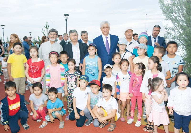 Қаратал жағалауы құлпыра түсті