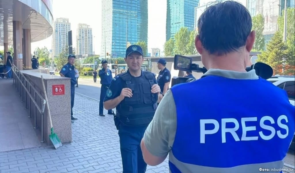 Kaspi.kz бөлімшесіне қарулы адам шабуыл жасады