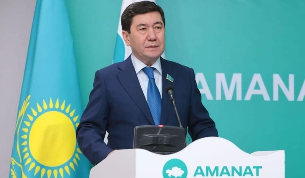 "Аманат" қайда?": Қошанов қазір халықтың әкімді емес депутаттарды көп іздейтінін айтты