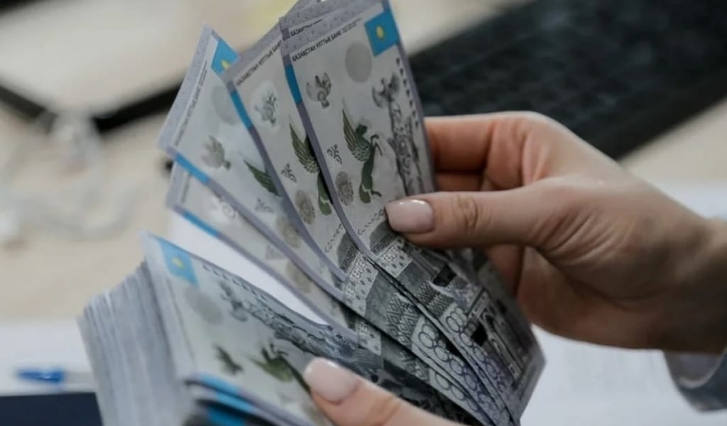 "10 350 000 теңге": Заңсыз сыйақы алғандарға қатысты қолданылатын жаза қатаңдатылмақ