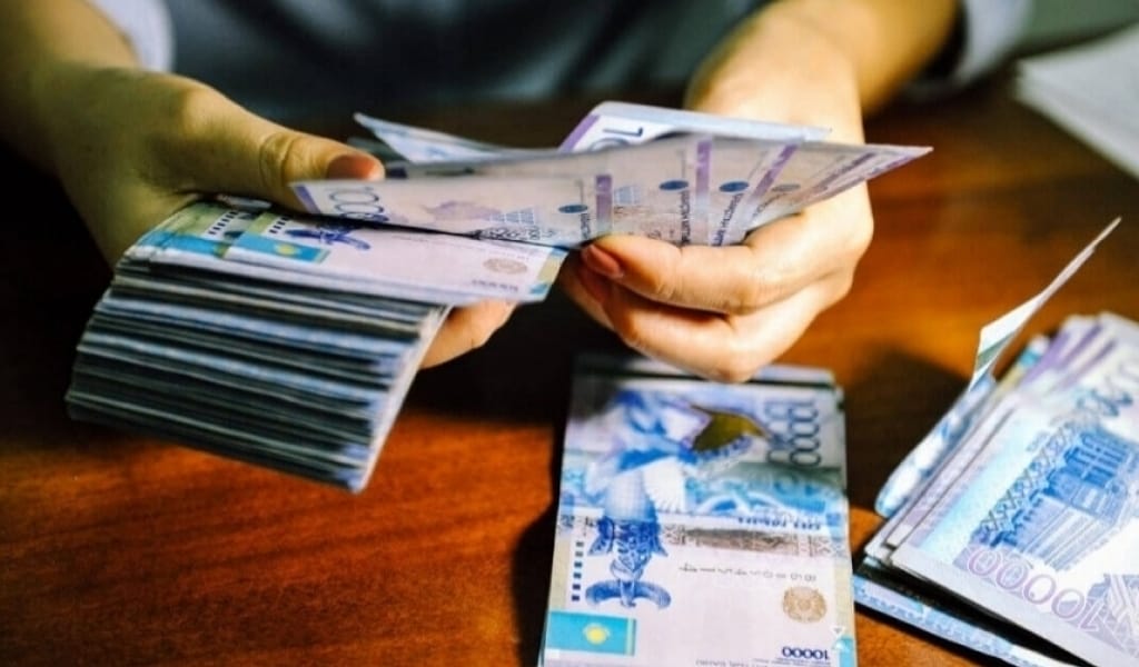 АҚСУДА БАЛАБАҚША ЕСЕПШІСІ 40 МИЛЛИОН ТЕҢГЕ ЖЫМҚЫРДЫ ДЕГЕН КҮДІККЕ ІЛІНДІ