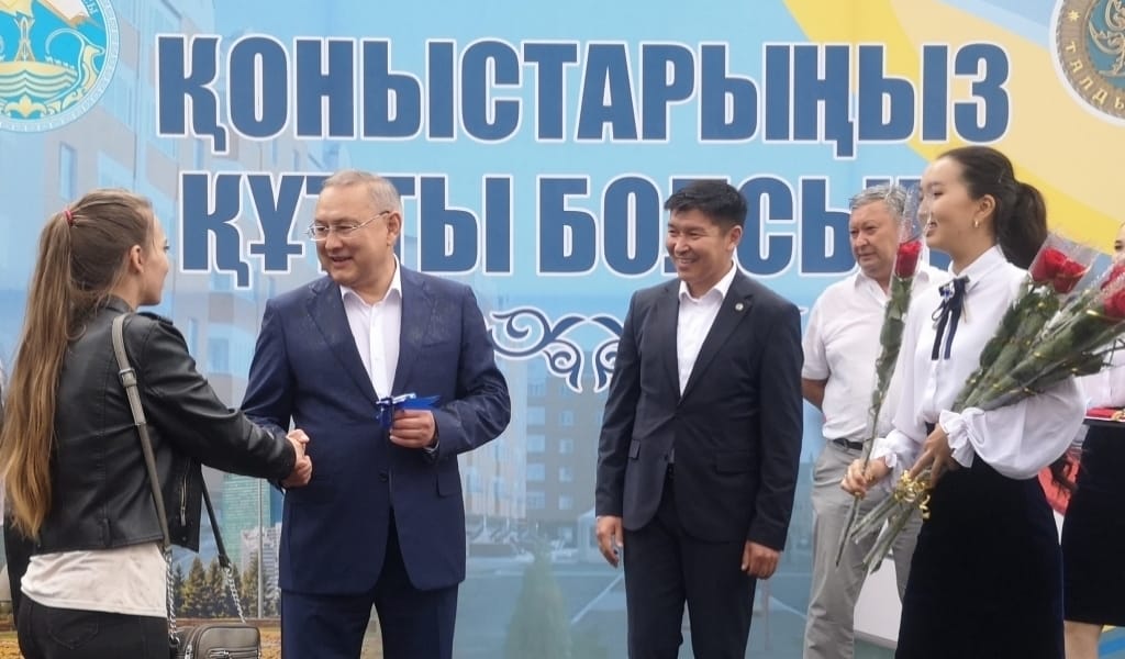 БЕЙБІТ ИСАБАЕВ: "ЕНДІ АЙ САЙЫН ТАЛДЫҚОРҒАНДА ҮЙ БЕРЕМІЗ"