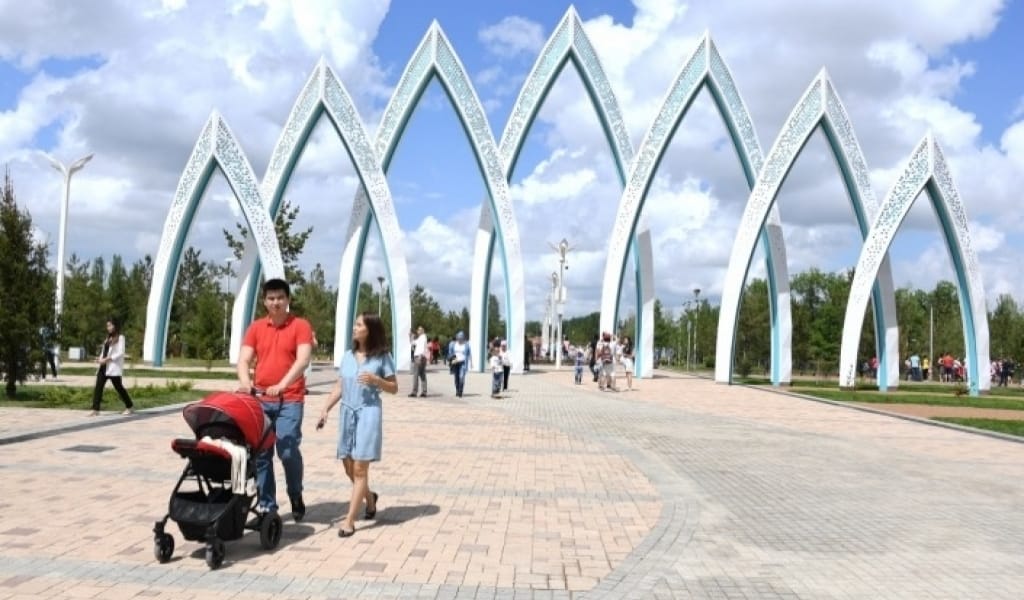АРҚА ТӨРІНДЕГІ ЖЕТІСУ ЖАУҺАРЫ