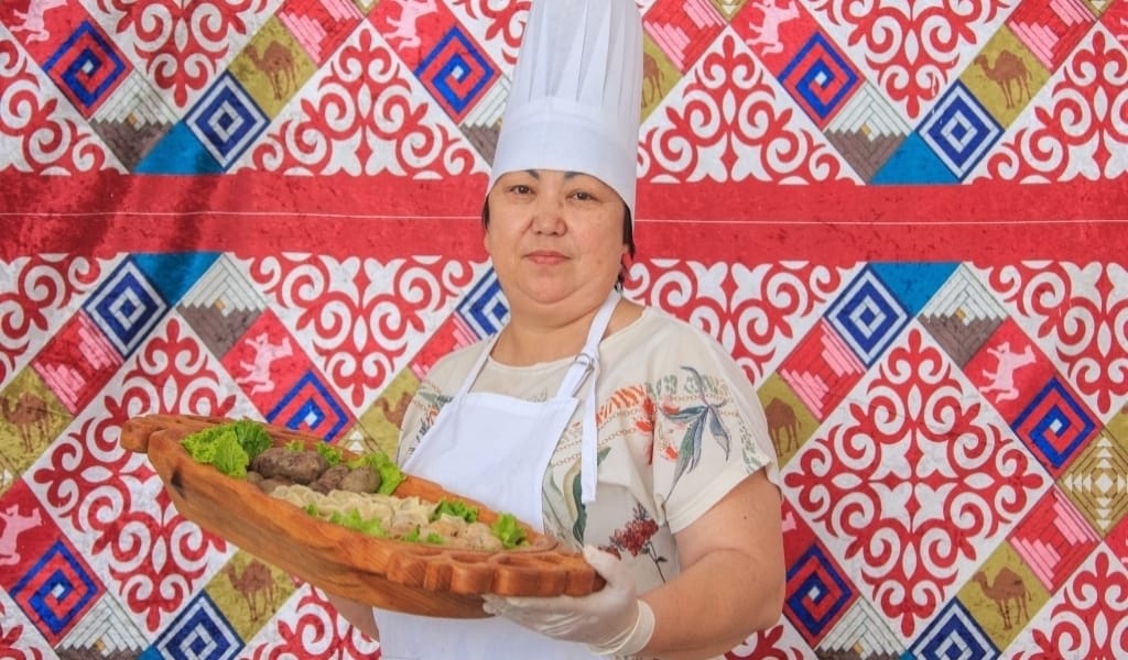ТҰТЫНУШЫЛАРДАН ТАПСЫРЫС КӨП. САРЫӨЗЕККЕ БЕЛГІЛІ АСПАЗ