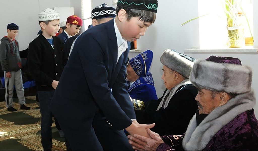 Амандасу әдебін ауыл адамдарының қарекетінен білдік