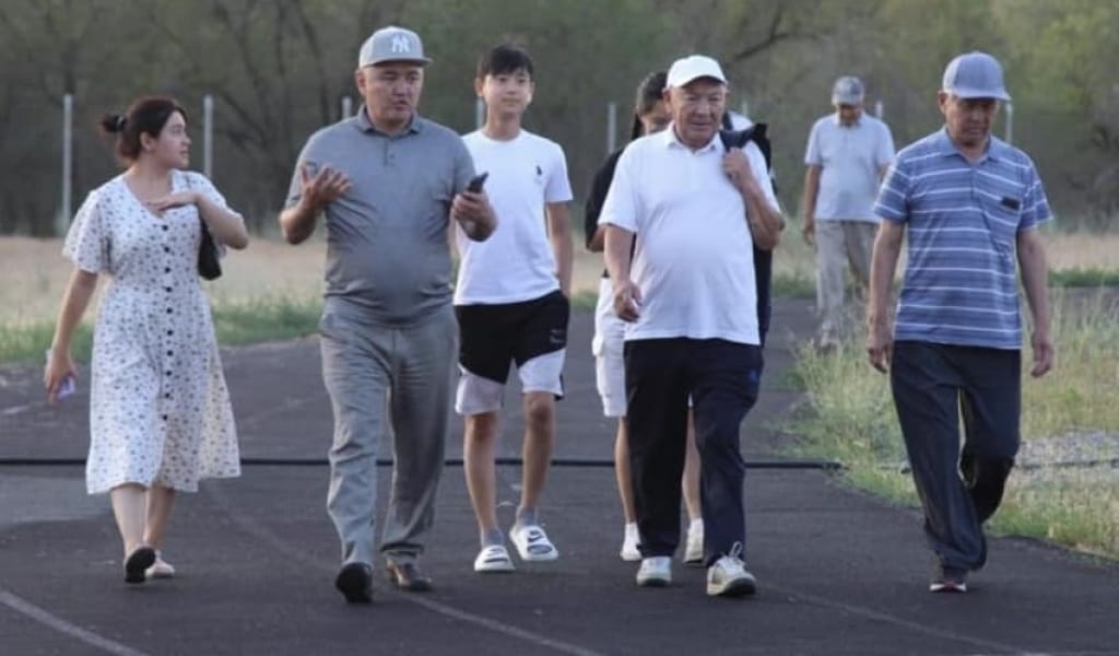 ӘКІММЕН КЕШКІ СЕРУЕН. БІРІНШІ КҮН. 15 МЫҢ ҚАДАМ