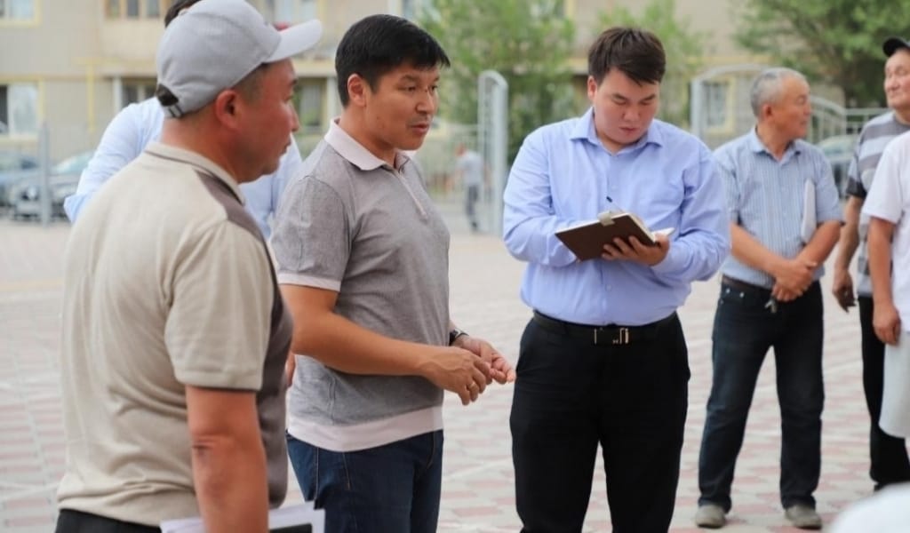 ТАЛДЫҚОРҒАННЫҢ ІРГЕСІНДЕГІ АУЫЛДЫҢ АУЛАСЫ АБАТТАНДЫРЫЛАДЫ
