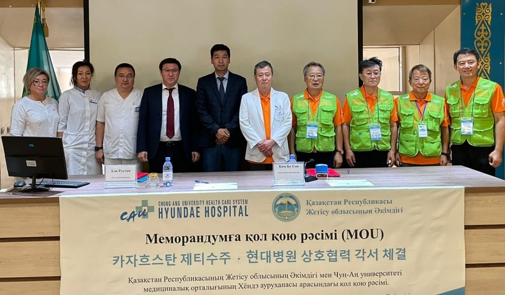 Оңтүстік Кореядан келген дәрігерлер Жетісу облысының 1000-нан астам тұрғынын тексеруден өткізді