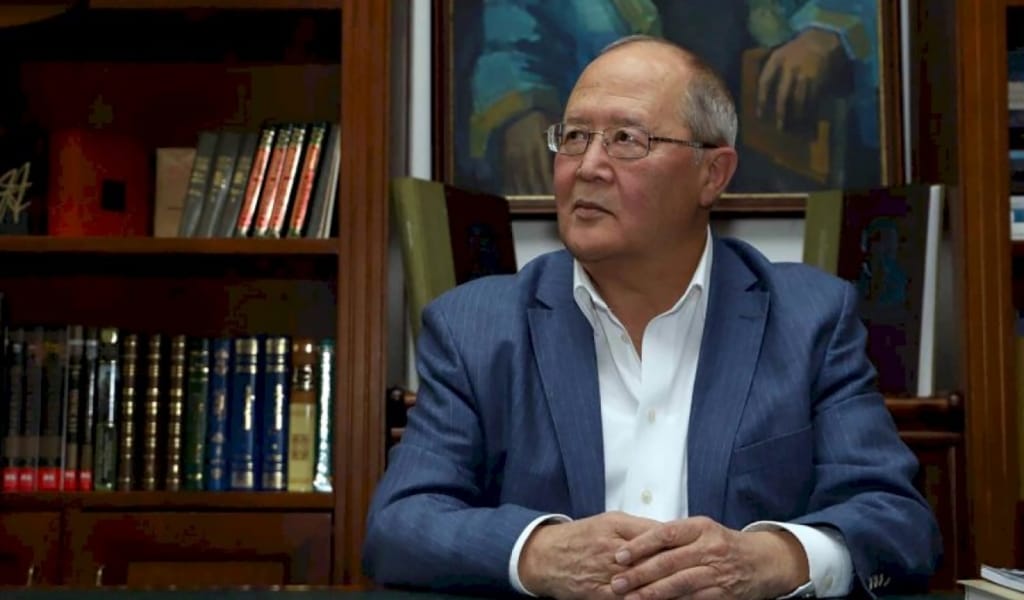Мұрат Әуезовтің жинағы түрік тілінде жарық көрді.