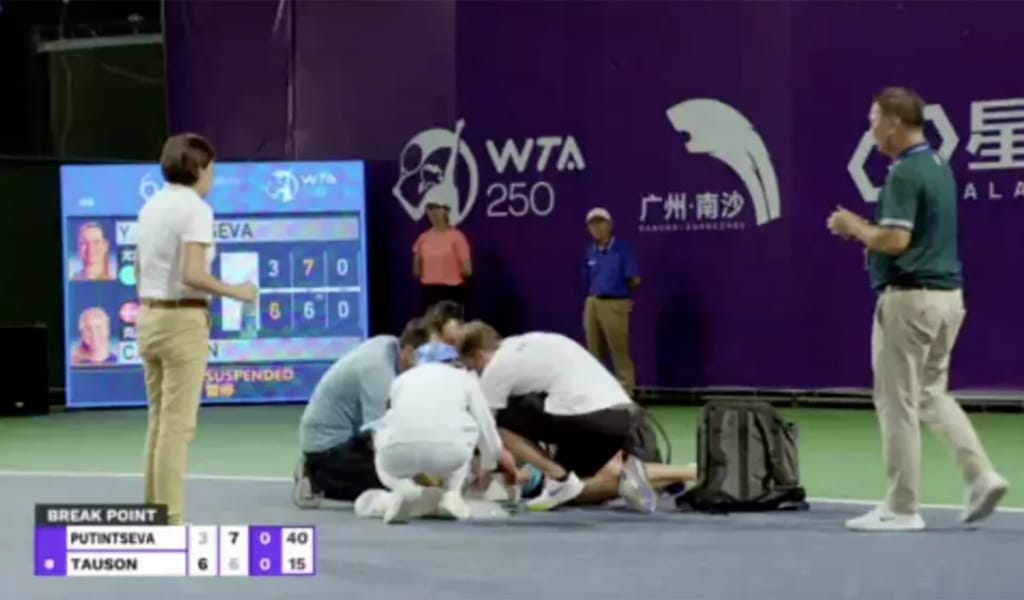 Юлия Путинцеваның қарсыласы ойын кезінде есінен танып қалды (Видео)