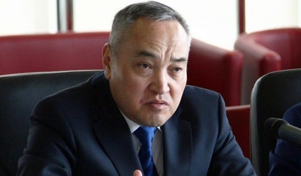 "Мемлекеттің малын шашпаққа құрылған": Қоғам қайраткері білім беру саласындағы былықты жайып салды